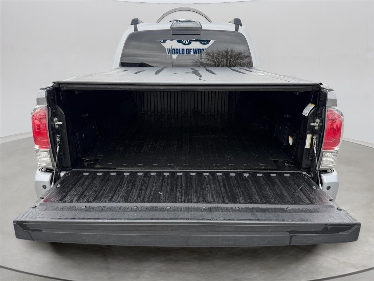 Toyota Tacoma Limited Double Cab V6 6AT 4WD 2017