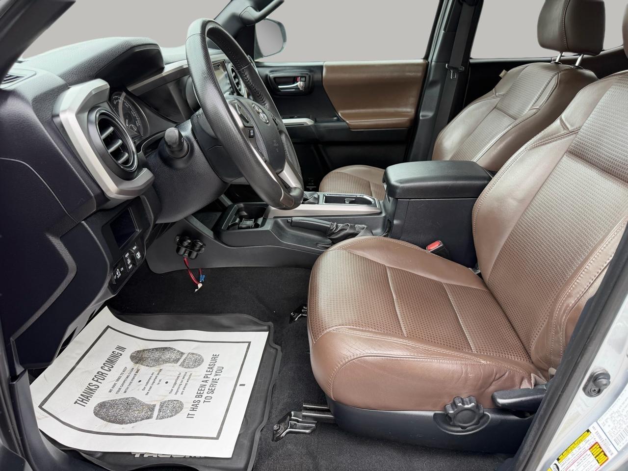 Toyota Tacoma Limited Double Cab V6 6AT 4WD 2017