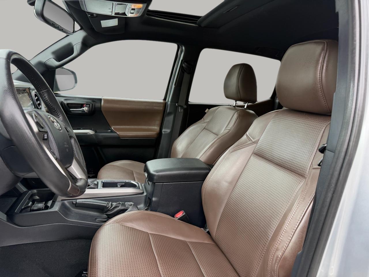 Toyota Tacoma Limited Double Cab V6 6AT 4WD 2017