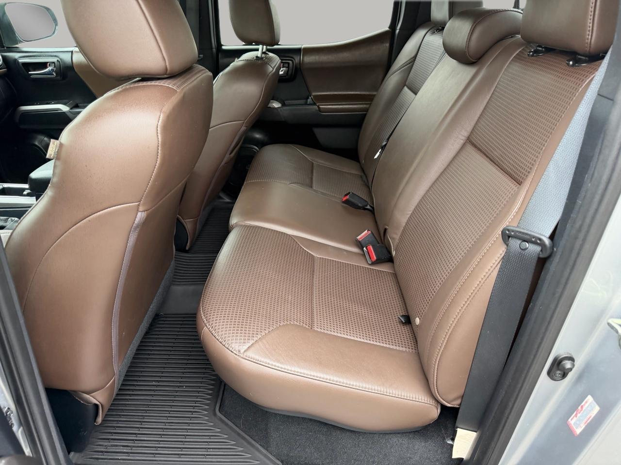 Toyota Tacoma Limited Double Cab V6 6AT 4WD 2017