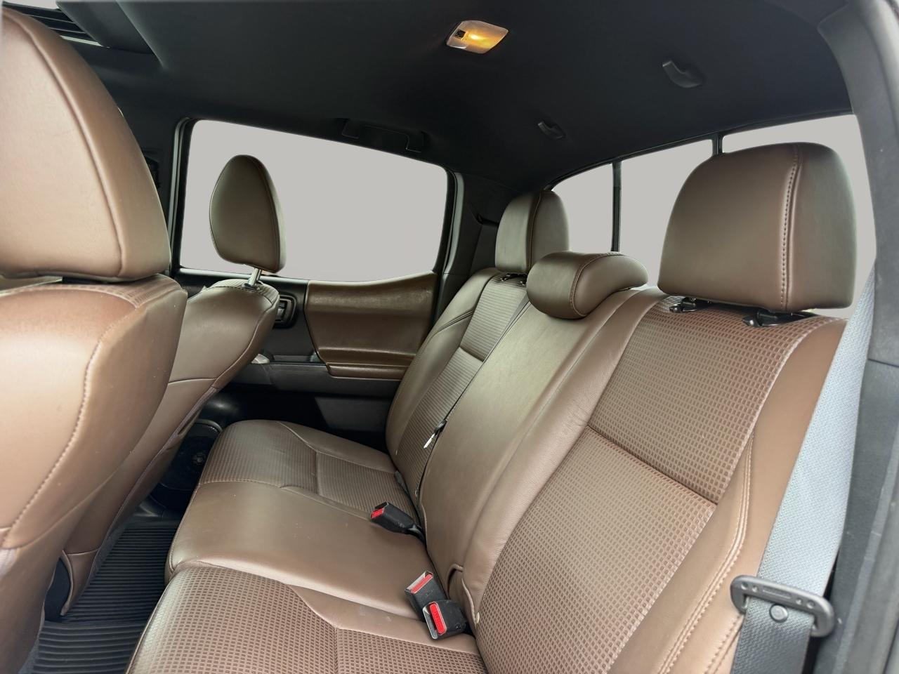 Toyota Tacoma Limited Double Cab V6 6AT 4WD 2017