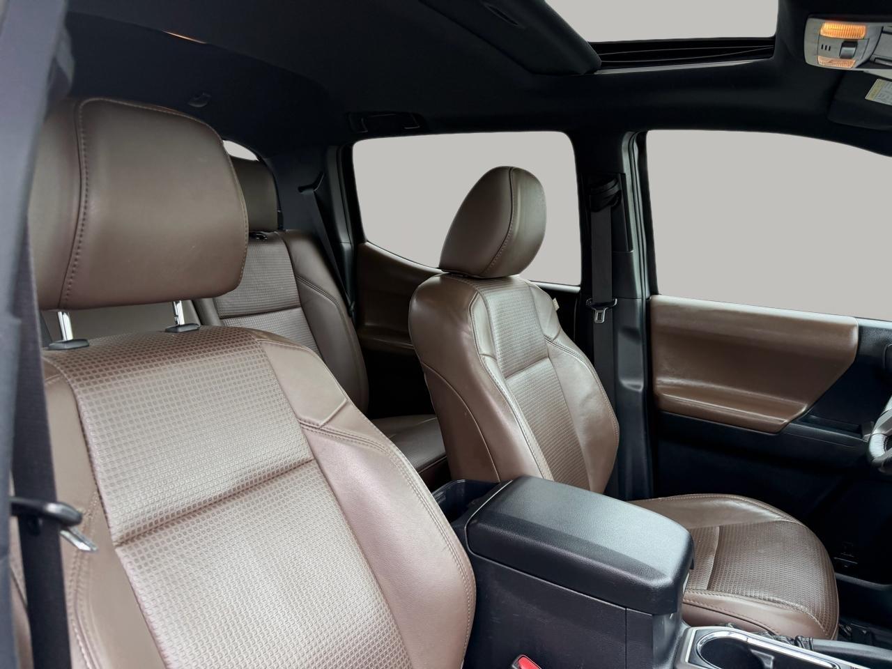 Toyota Tacoma Limited Double Cab V6 6AT 4WD 2017