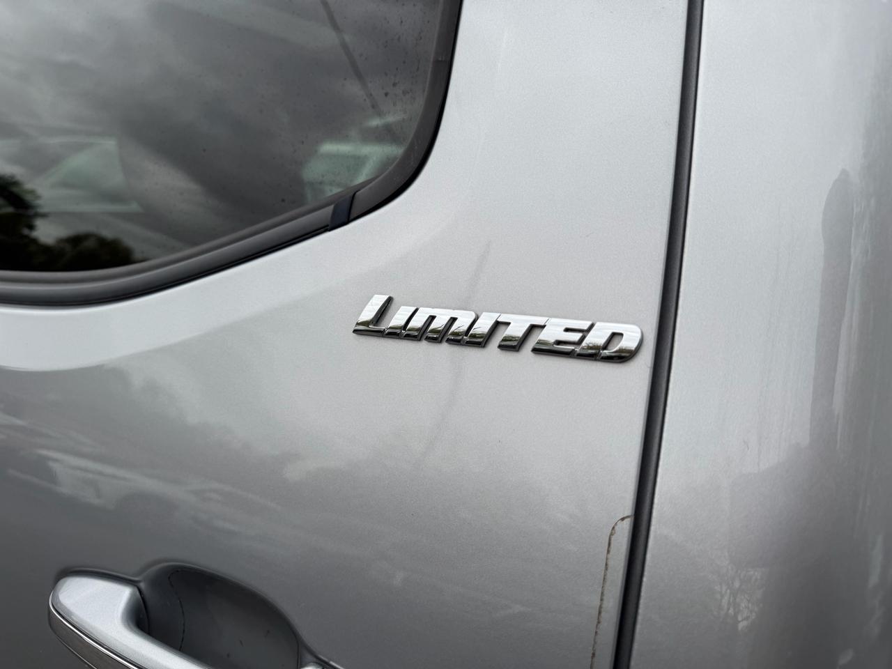 Toyota Tacoma Limited Double Cab V6 6AT 4WD 2017