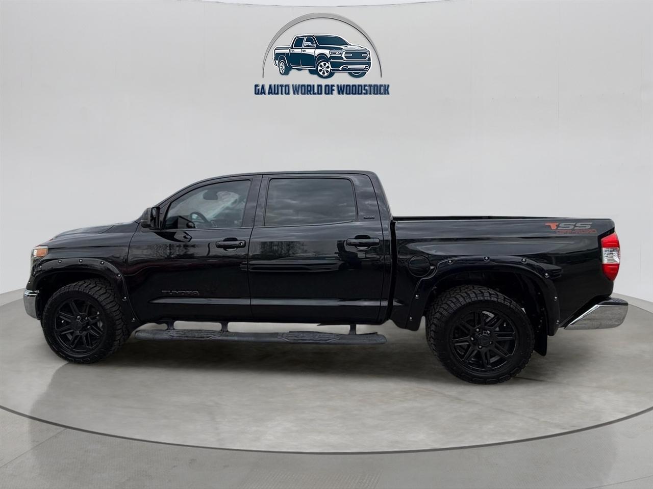 Toyota Tundra SR5 4.6L V8 CrewMax 2WD 2018
