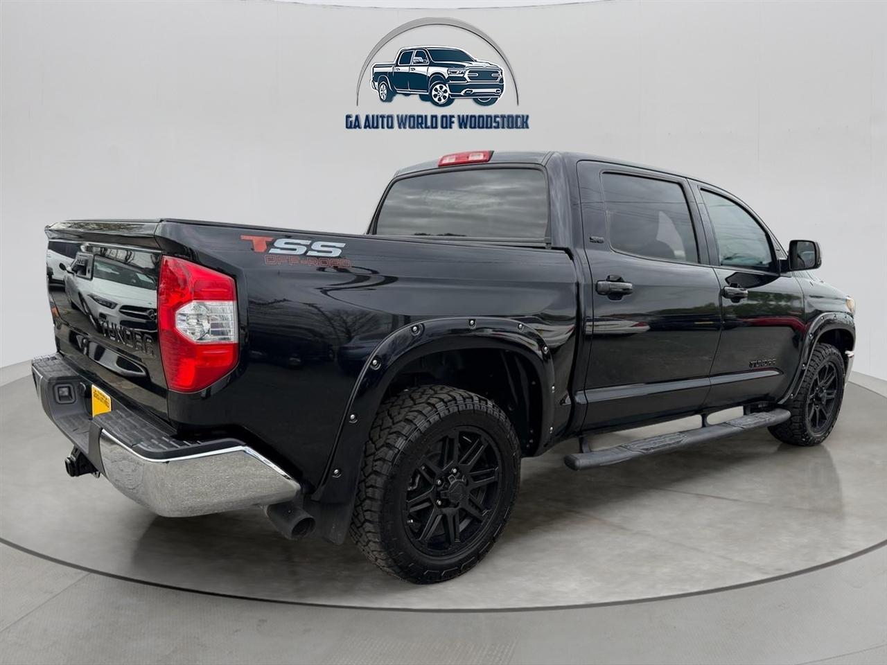 Toyota Tundra SR5 4.6L V8 CrewMax 2WD 2018