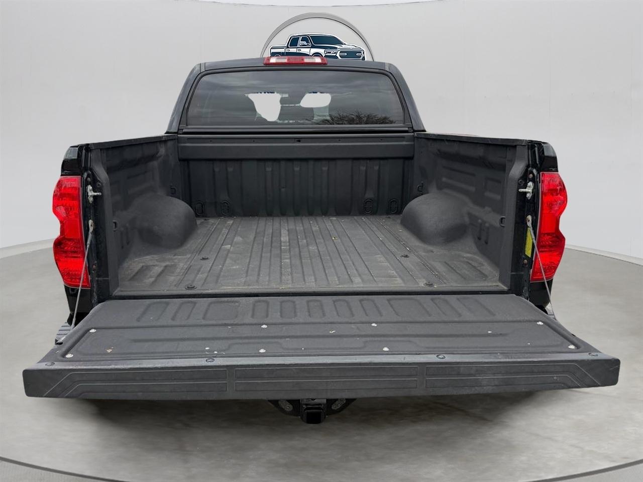 Toyota Tundra SR5 4.6L V8 CrewMax 2WD 2018