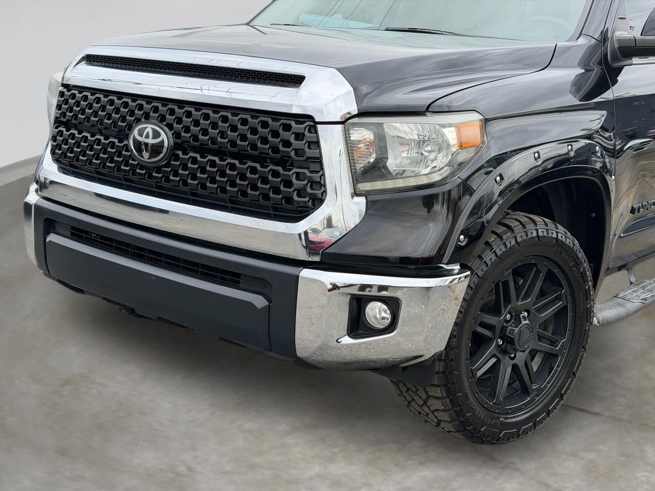 Toyota Tundra SR5 4.6L V8 CrewMax 2WD 2018