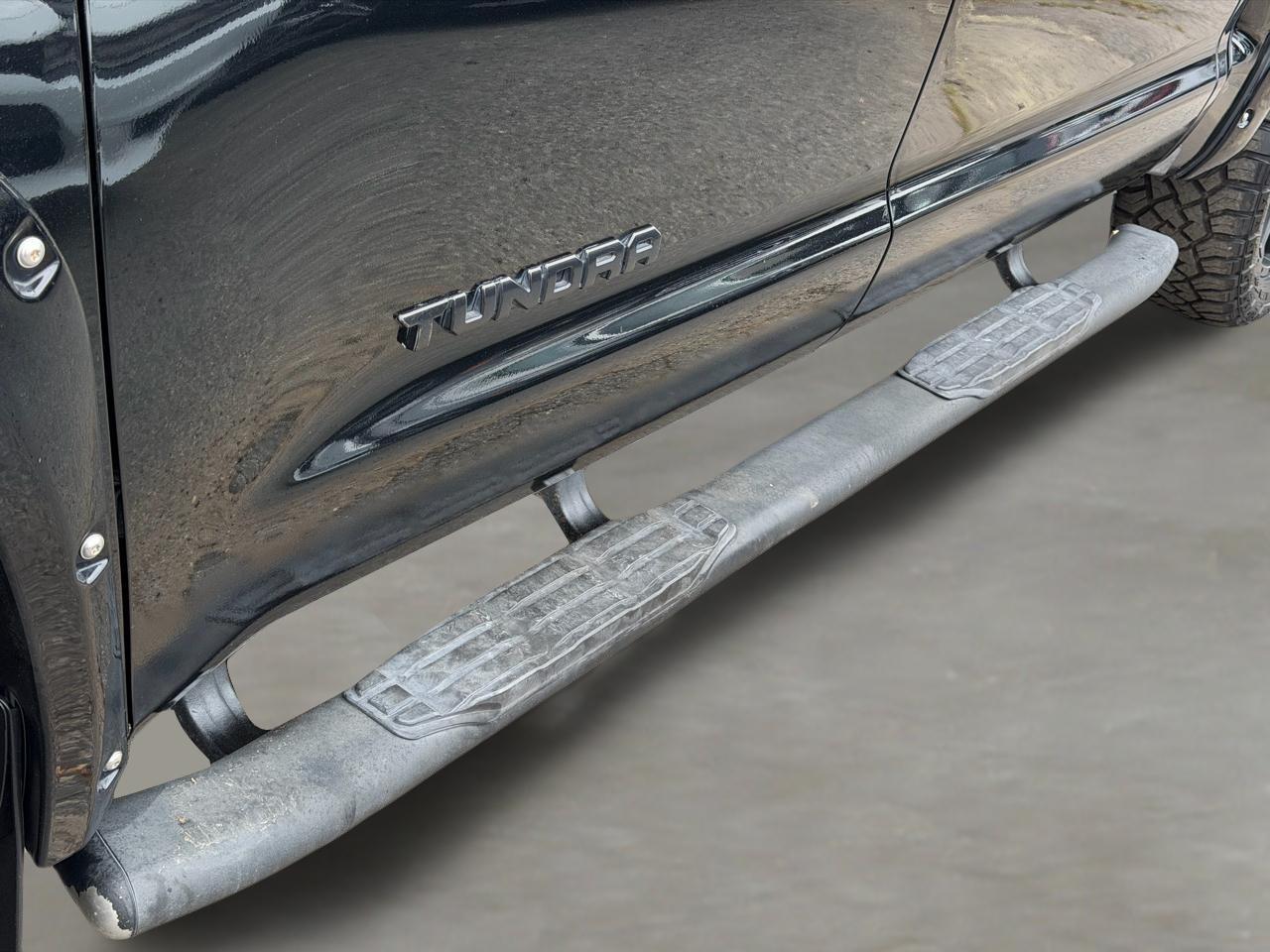 Toyota Tundra SR5 4.6L V8 CrewMax 2WD 2018