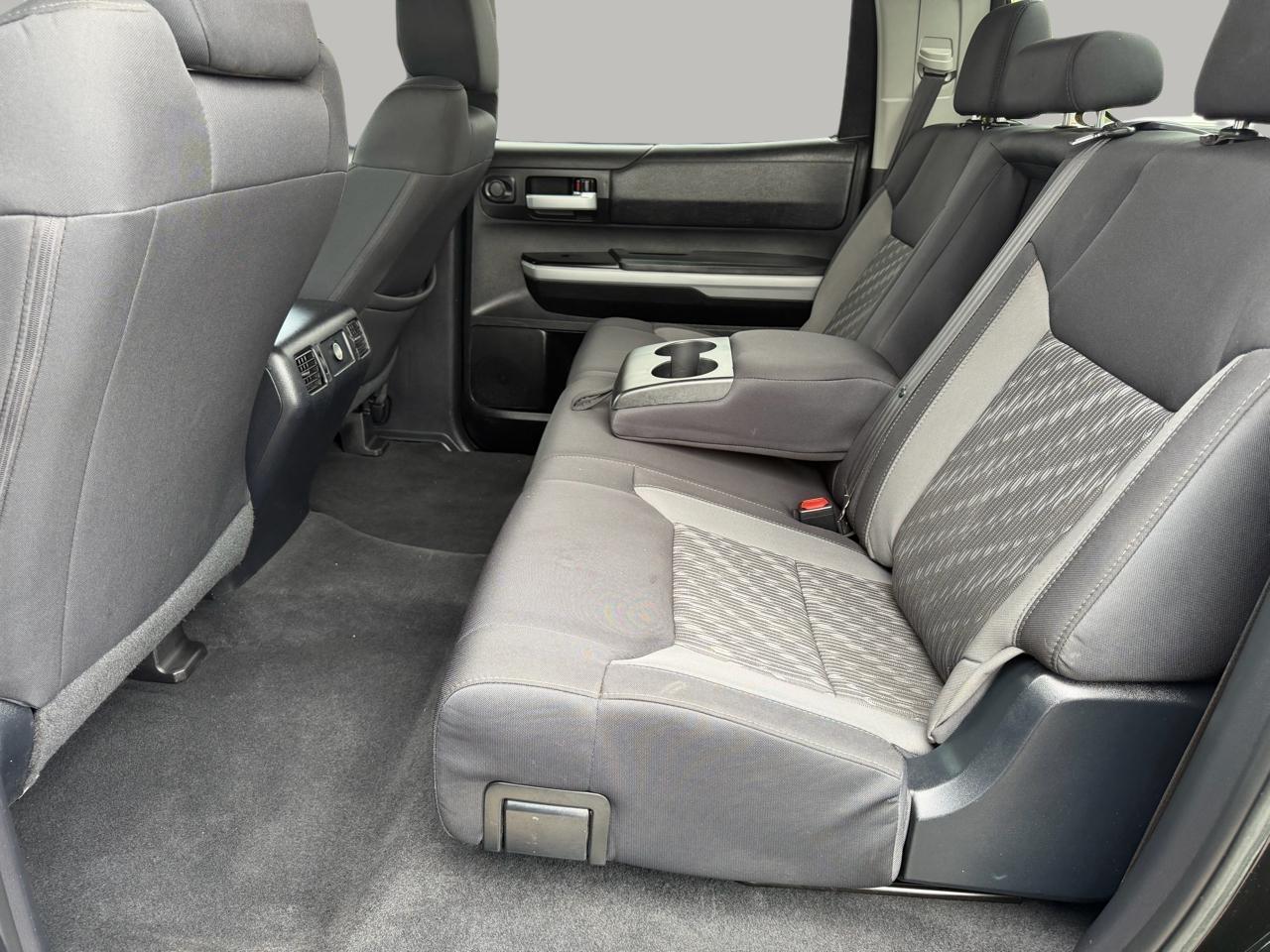 Toyota Tundra SR5 4.6L V8 CrewMax 2WD 2018