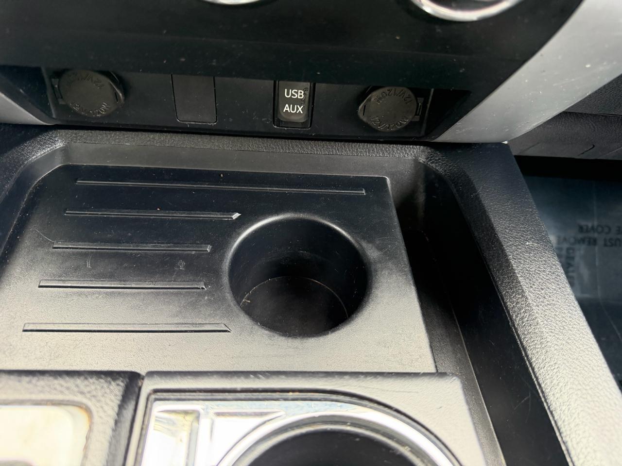 Toyota Tundra SR5 4.6L V8 CrewMax 2WD 2018