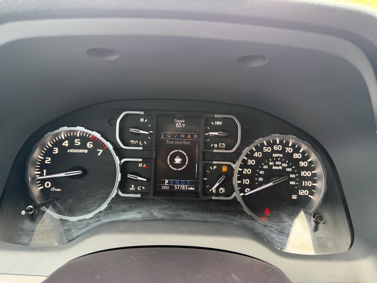 Toyota Tundra SR5 4.6L V8 CrewMax 2WD 2018