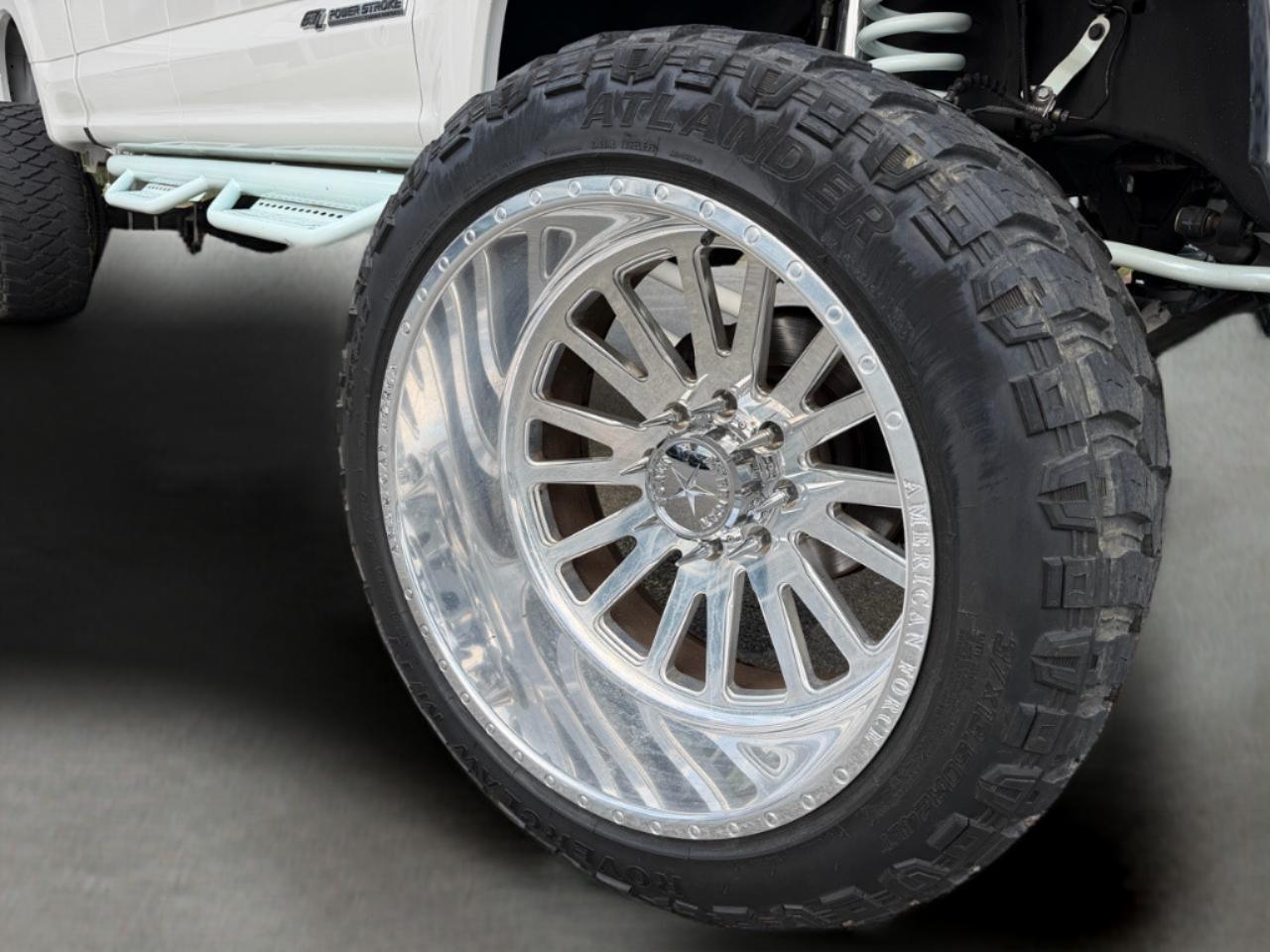 Ford F-250 SD Lariat Crew Cab 4WD 2022