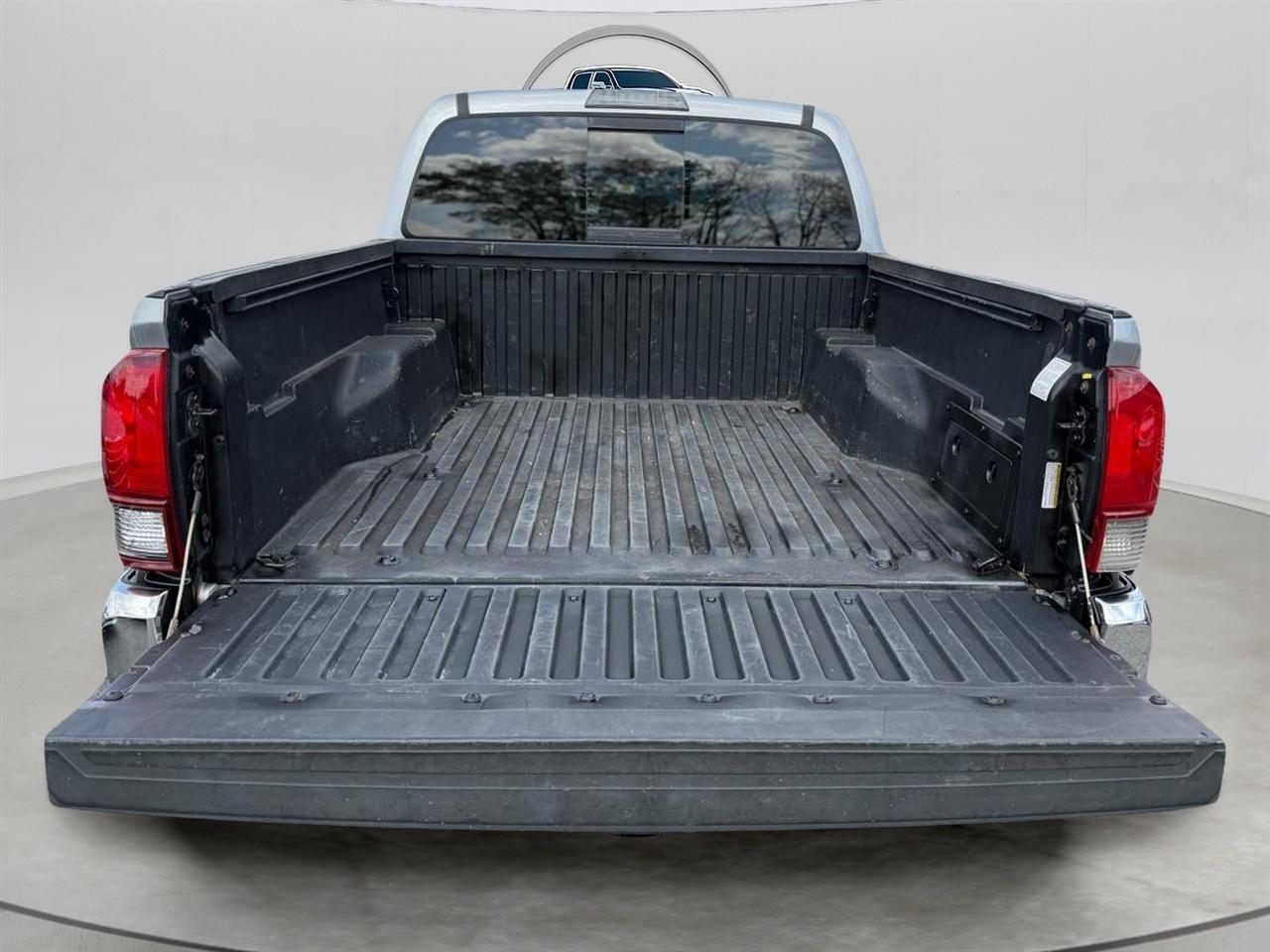 Toyota Tacoma 2WD Double Cab V6 AT SR5 (Natl) 2021