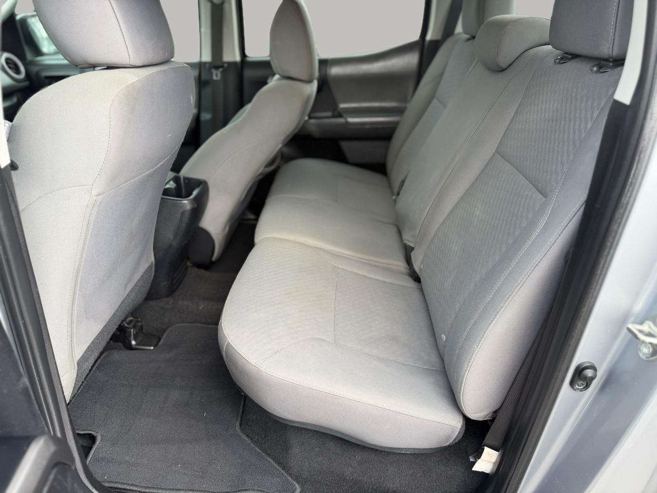 Toyota Tacoma 2WD Double Cab V6 AT SR5 (Natl) 2021