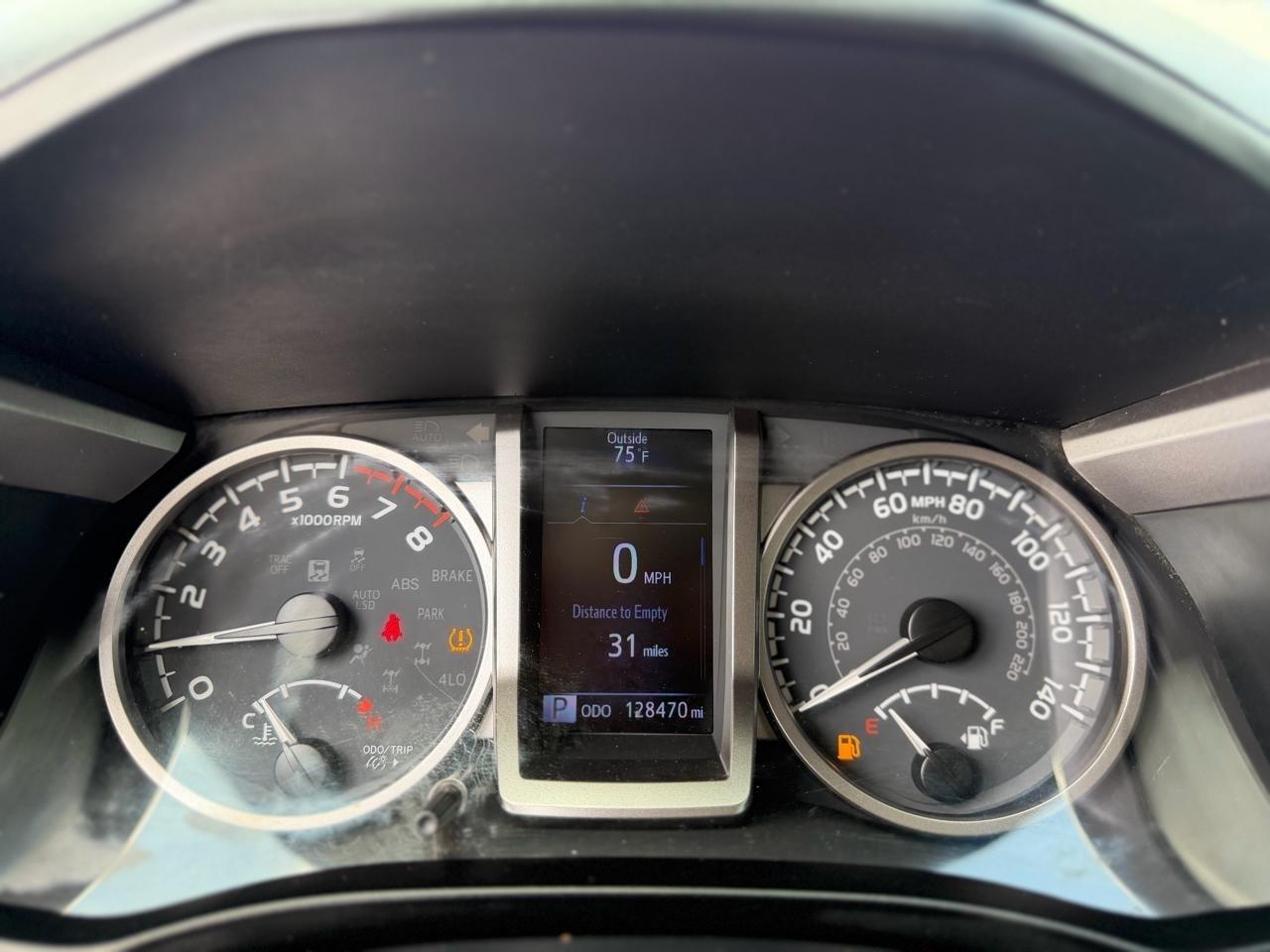 Toyota Tacoma 2WD Double Cab V6 AT SR5 (Natl) 2021