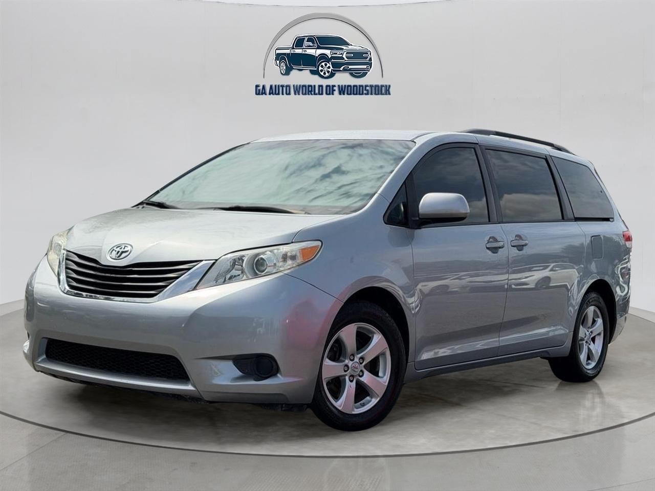Toyota Sienna LE FWD 8-Passenger V6 2014