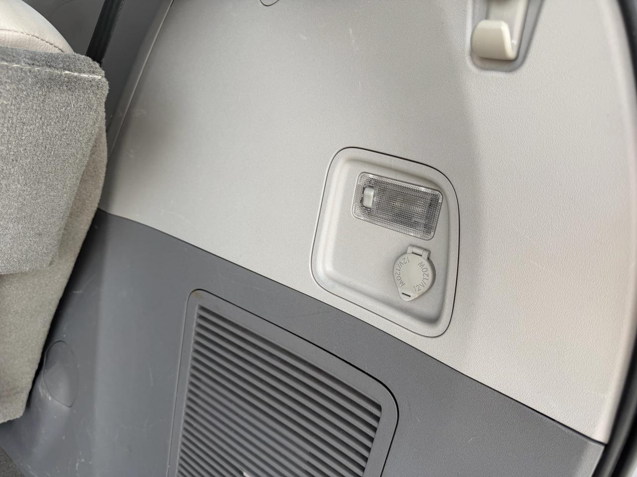 Toyota Sienna LE FWD 8-Passenger V6 2014