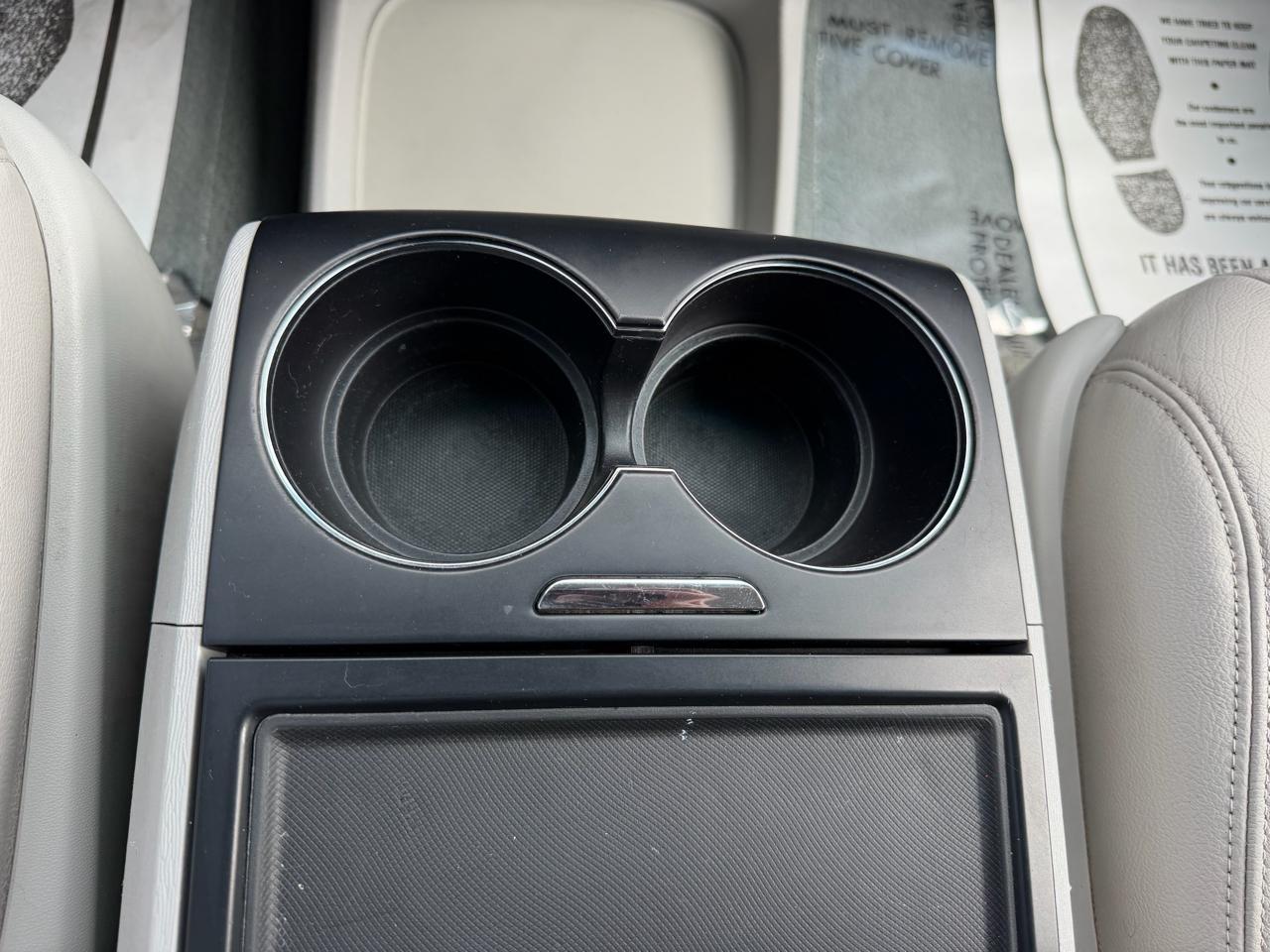 Toyota Sienna LE FWD 8-Passenger V6 2014