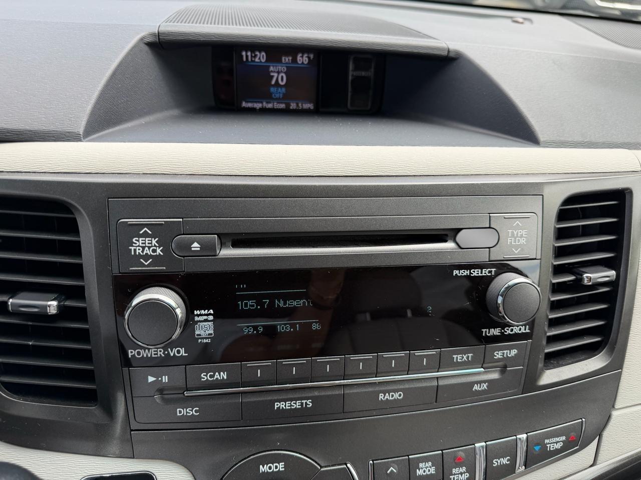 Toyota Sienna LE FWD 8-Passenger V6 2014