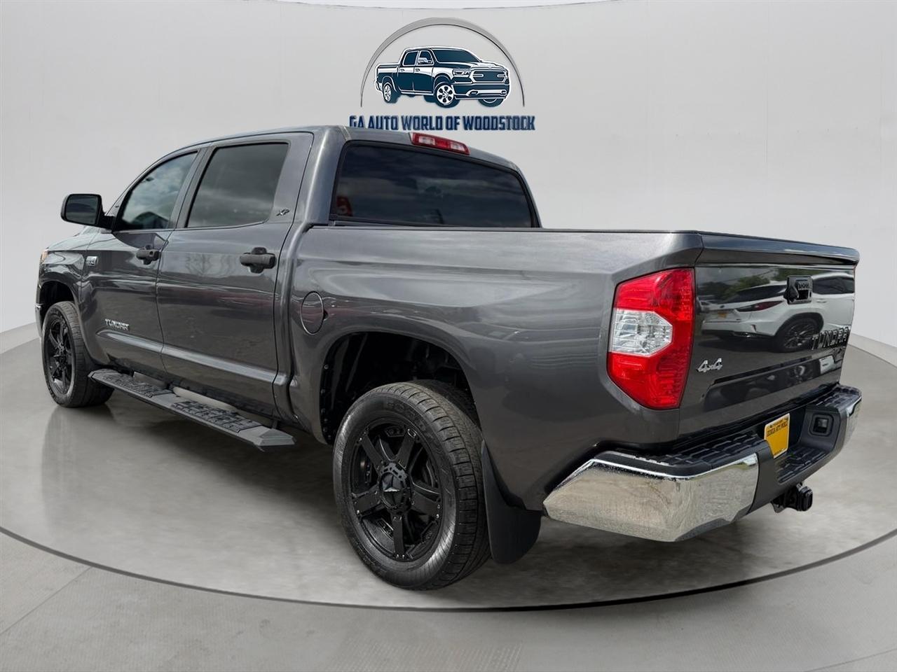 Toyota Tundra SR5 5.7L V8 FFV CrewMax 4WD 2019