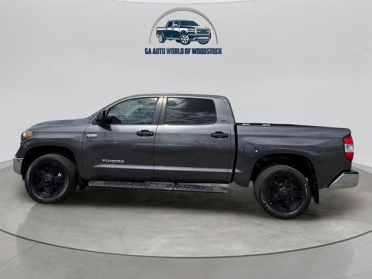 Toyota Tundra SR5 5.7L V8 FFV CrewMax 4WD 2019