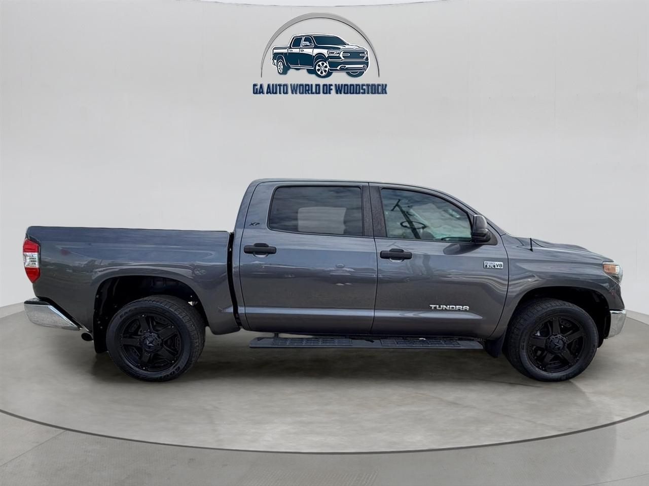 Toyota Tundra SR5 5.7L V8 FFV CrewMax 4WD 2019
