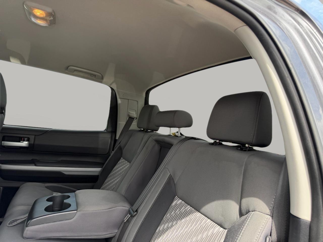 Toyota Tundra SR5 5.7L V8 FFV CrewMax 4WD 2019