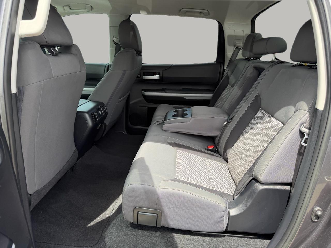 Toyota Tundra SR5 5.7L V8 FFV CrewMax 4WD 2019