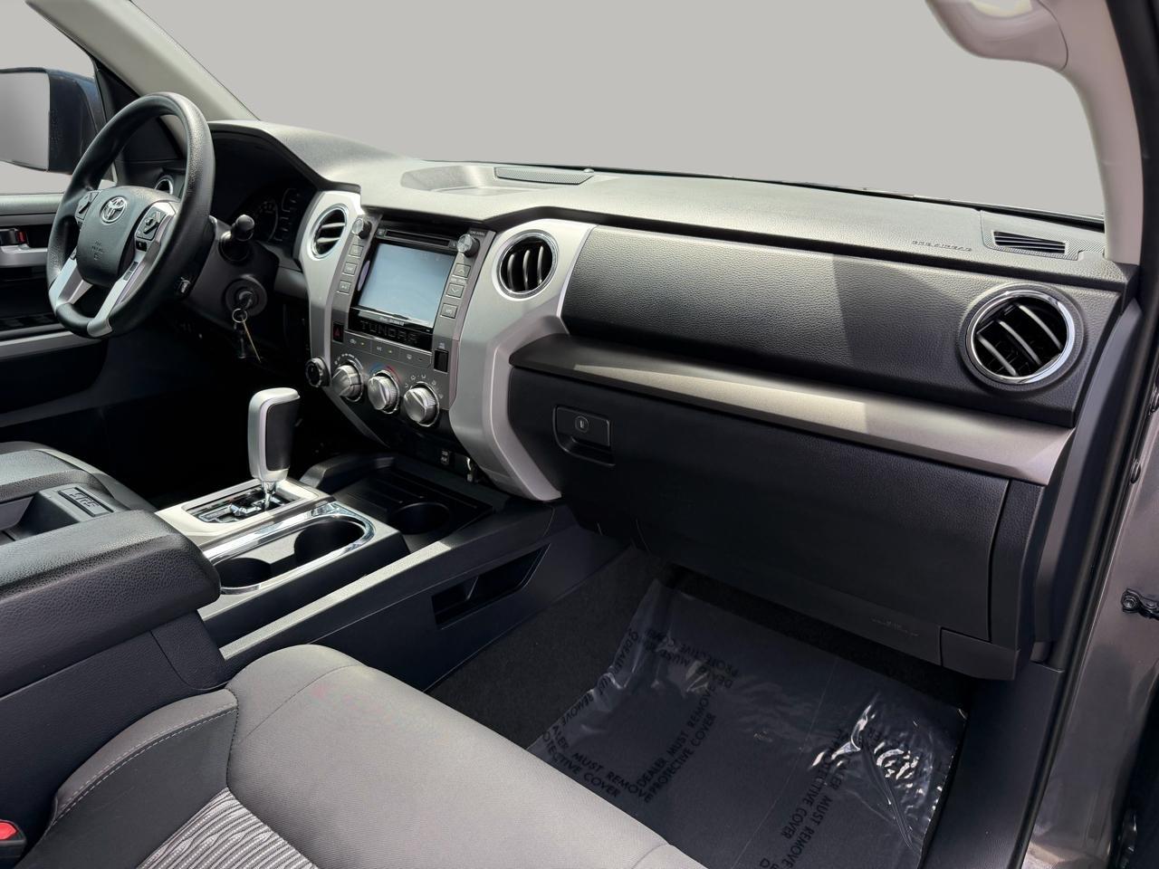 Toyota Tundra SR5 5.7L V8 FFV CrewMax 4WD 2019