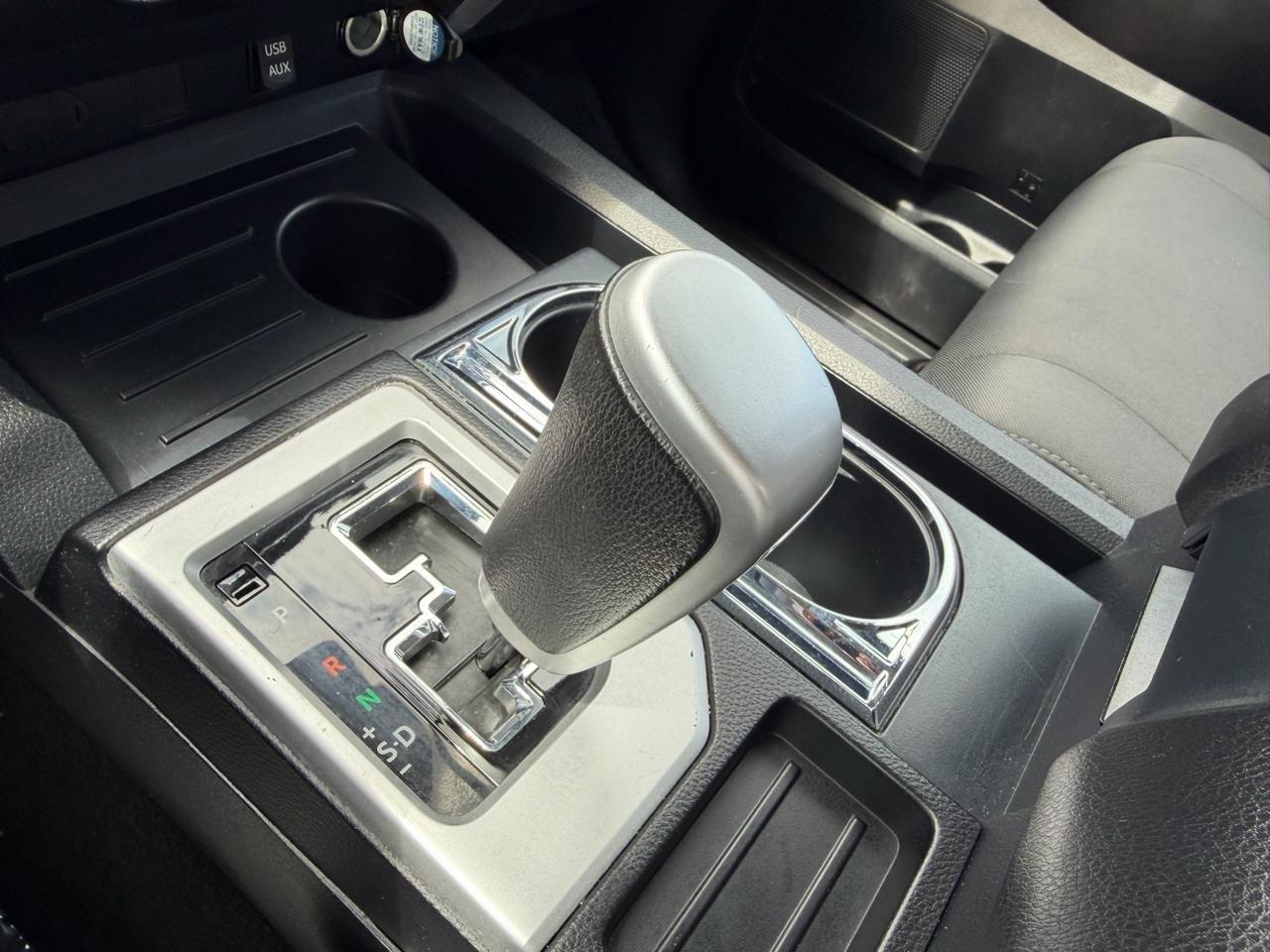 Toyota Tundra SR5 5.7L V8 FFV CrewMax 4WD 2019