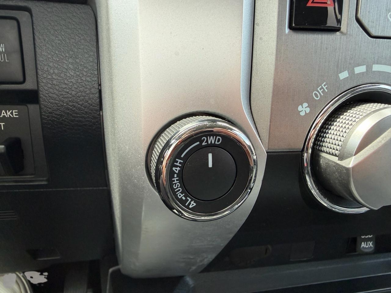 Toyota Tundra SR5 5.7L V8 FFV CrewMax 4WD 2019