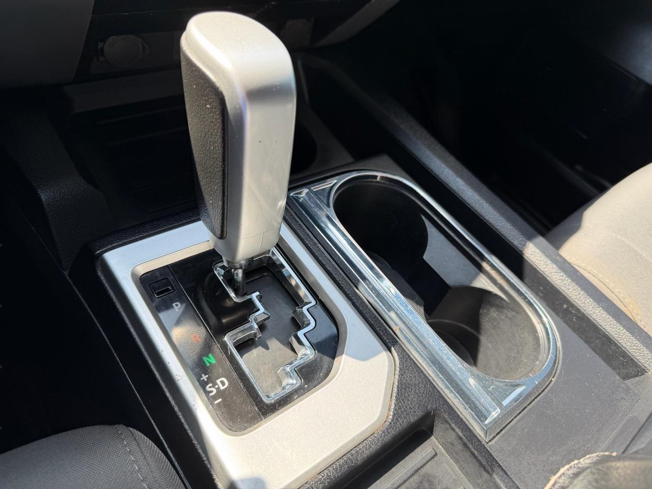 Toyota Tundra SR5 4.6L V8 Double Cab 2WD 2019