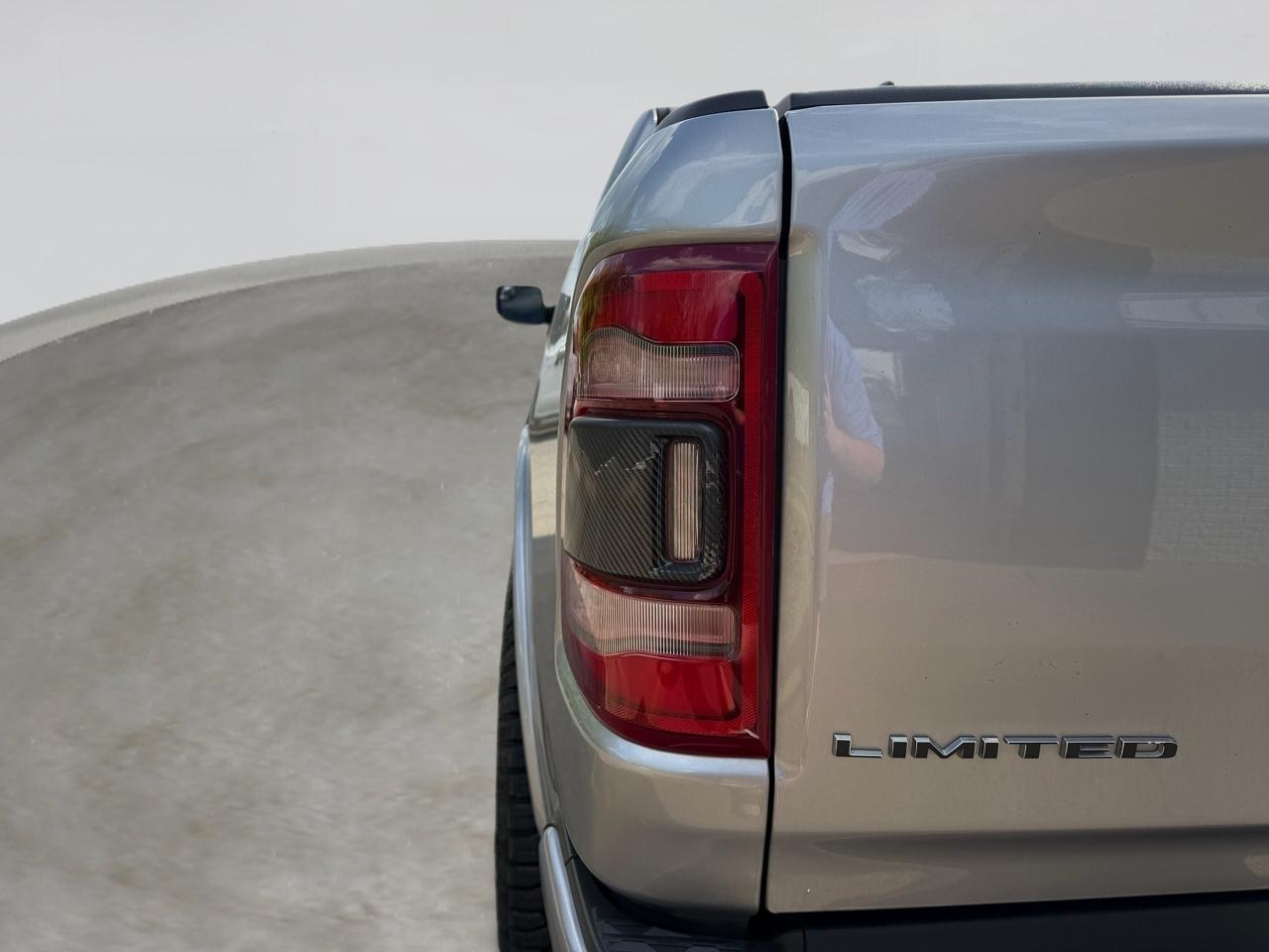 RAM 1500 Limited Crew Cab SWB 4WD 2019