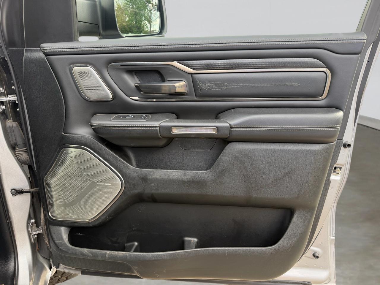 RAM 1500 Limited Crew Cab SWB 4WD 2019