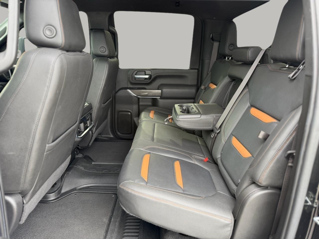 GMC Sierra 2500HD AT4 Crew Cab 4WD 2023