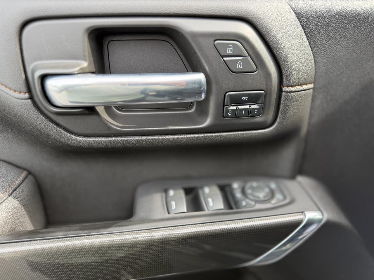 GMC Sierra 2500HD AT4 Crew Cab 4WD 2023