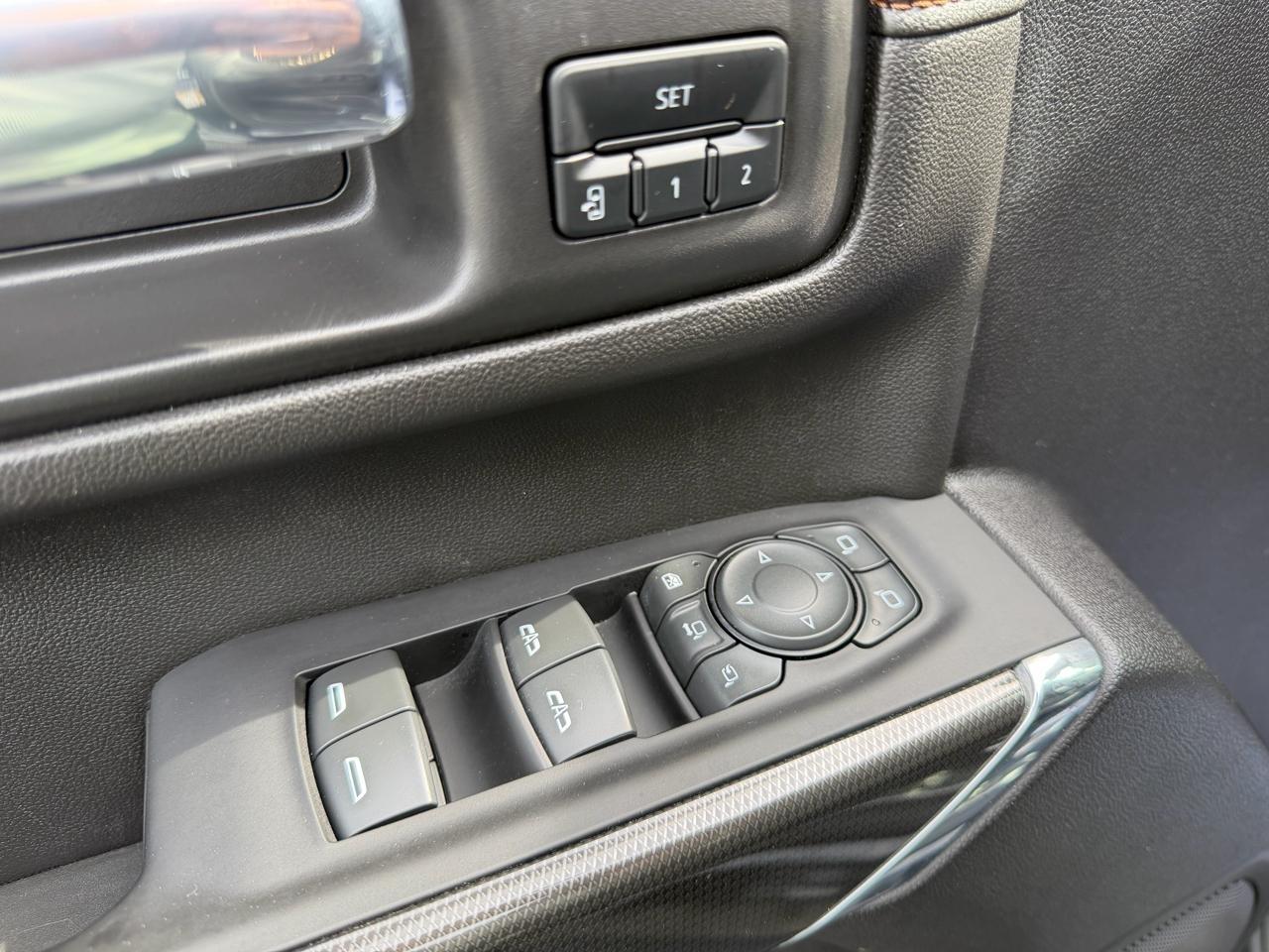 GMC Sierra 2500HD AT4 Crew Cab 4WD 2023