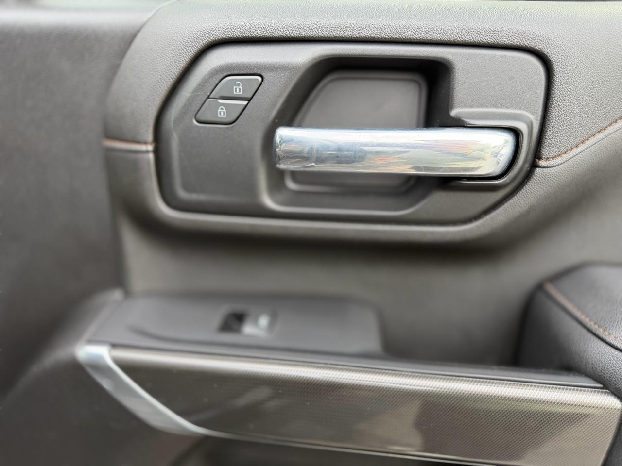 GMC Sierra 2500HD AT4 Crew Cab 4WD 2023