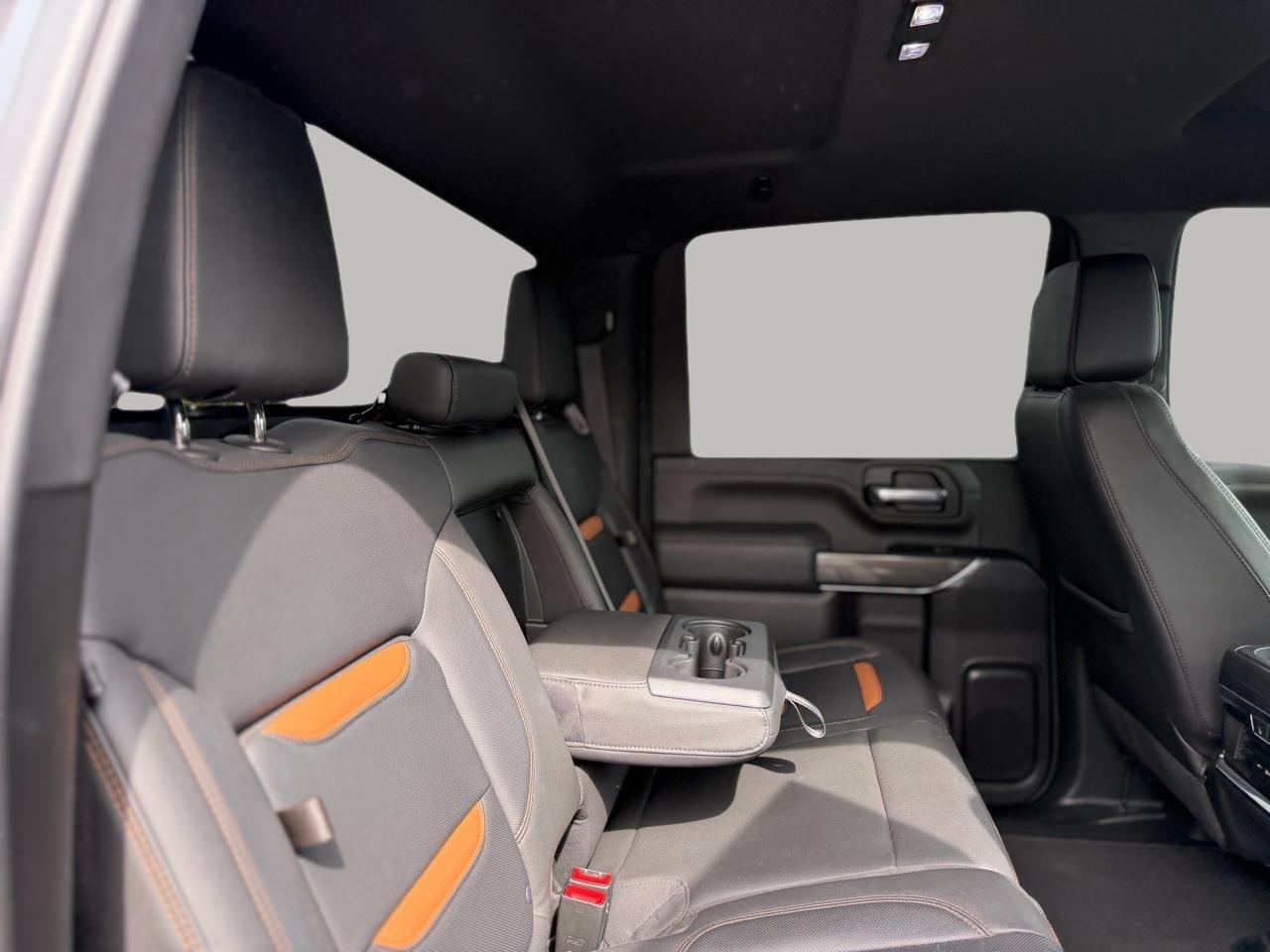 GMC Sierra 2500HD AT4 Crew Cab 4WD 2023