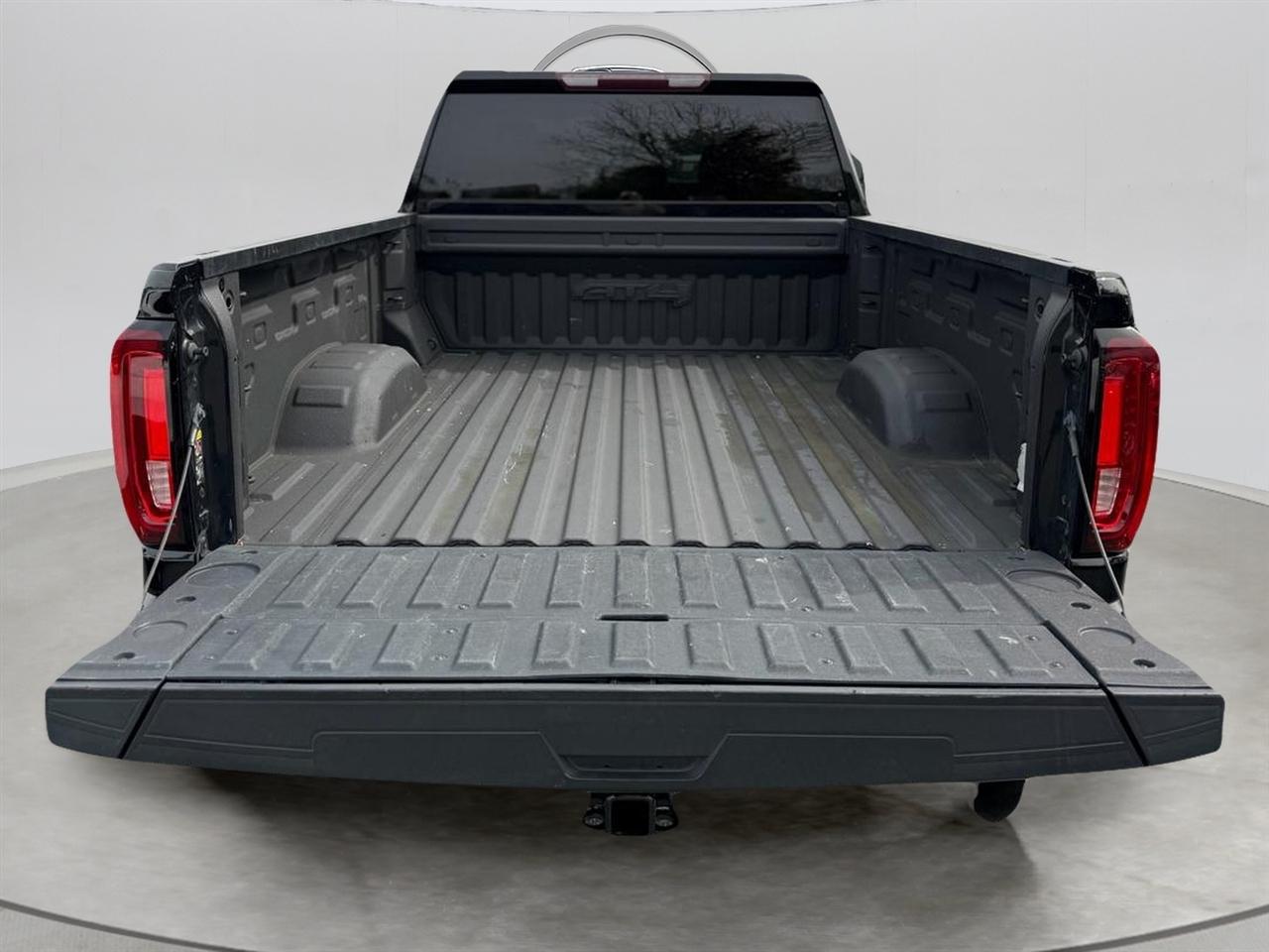 GMC Sierra 2500HD AT4 Crew Cab 4WD 2023