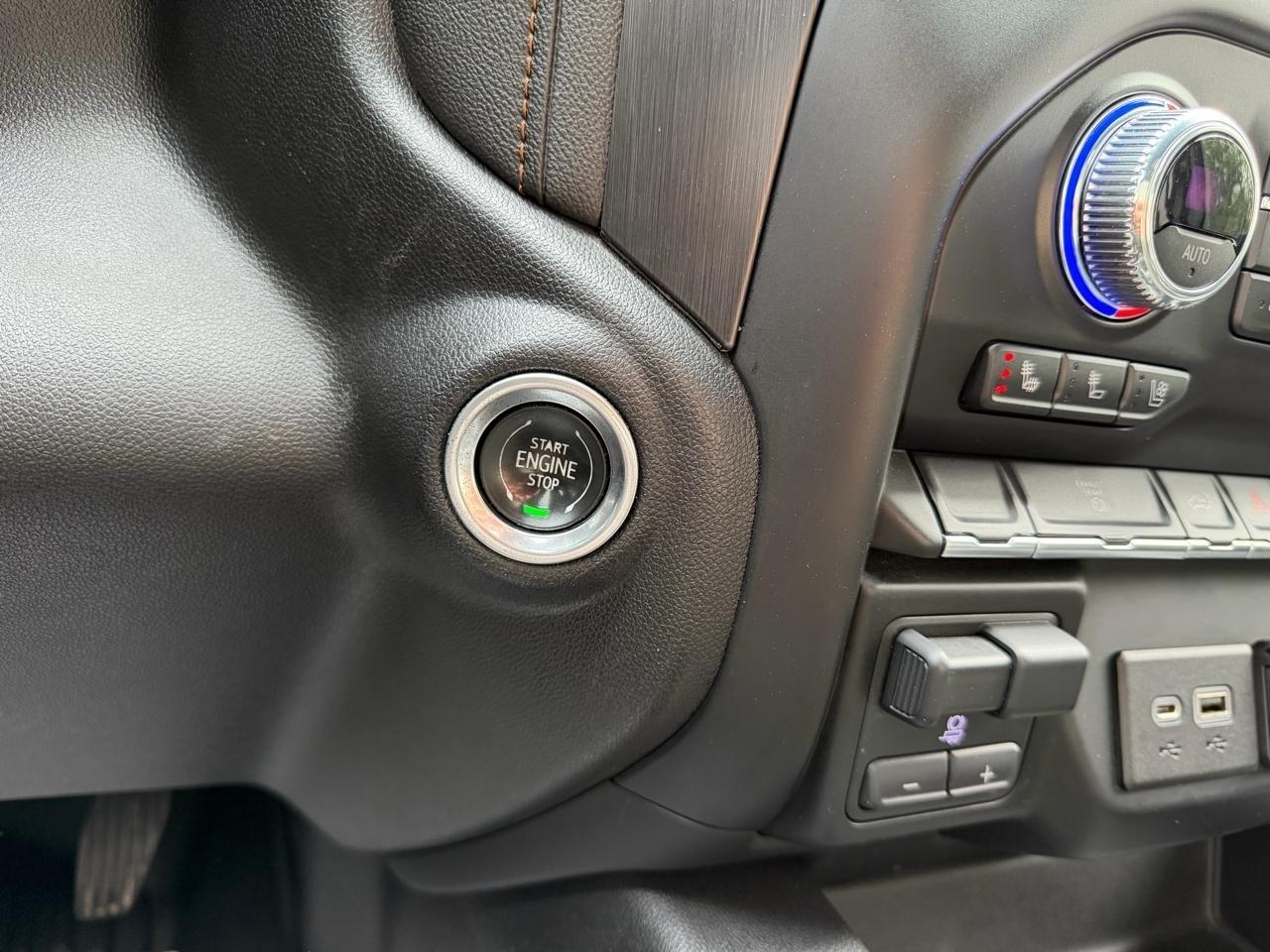 GMC Sierra 2500HD AT4 Crew Cab 4WD 2023