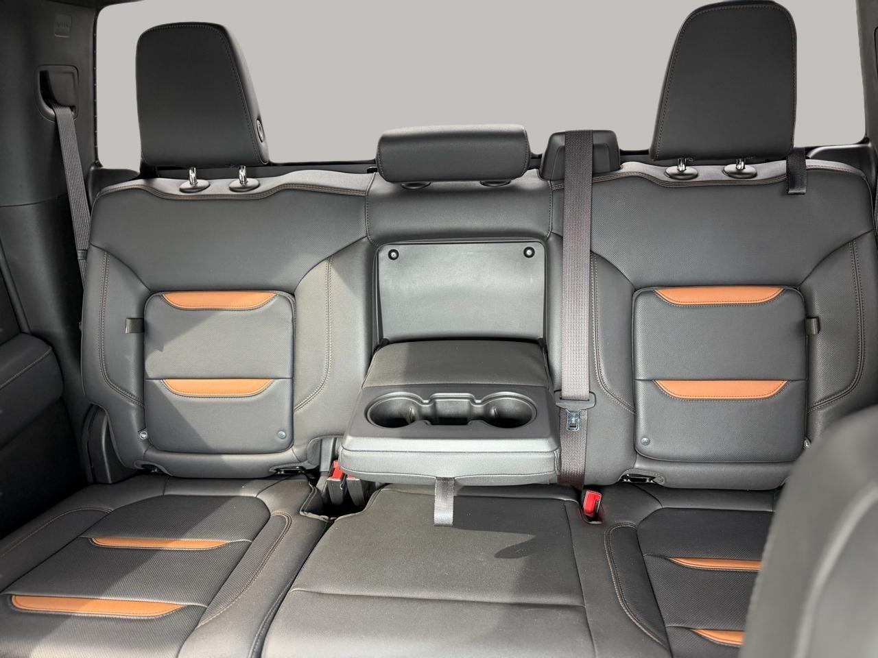 GMC Sierra 2500HD AT4 Crew Cab 4WD 2023