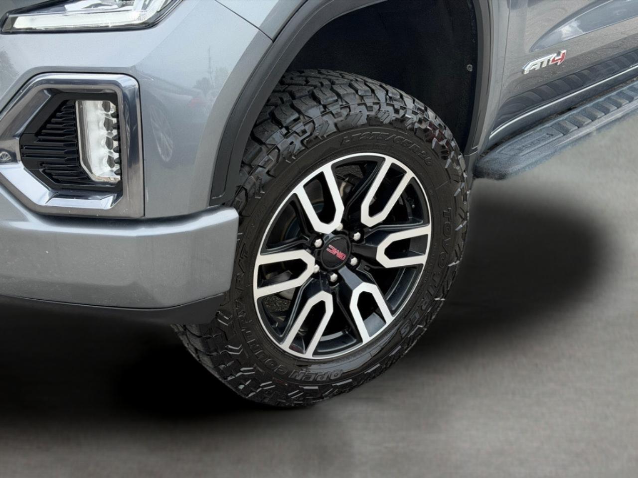 GMC Sierra 1500 AT4 Crew Cab Short Box 4WD 2021