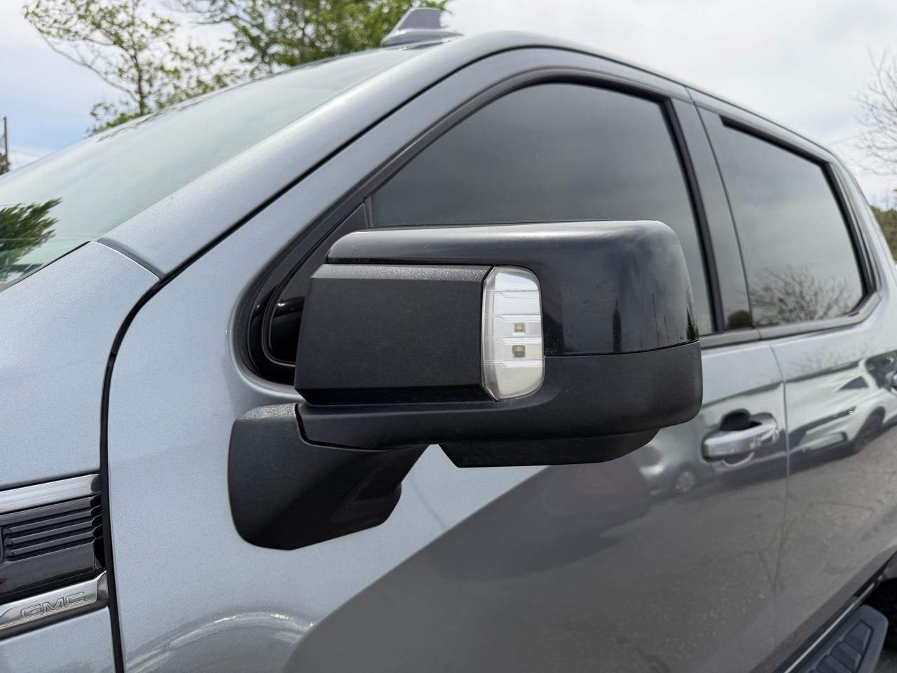 GMC Sierra 1500 AT4 Crew Cab Short Box 4WD 2021