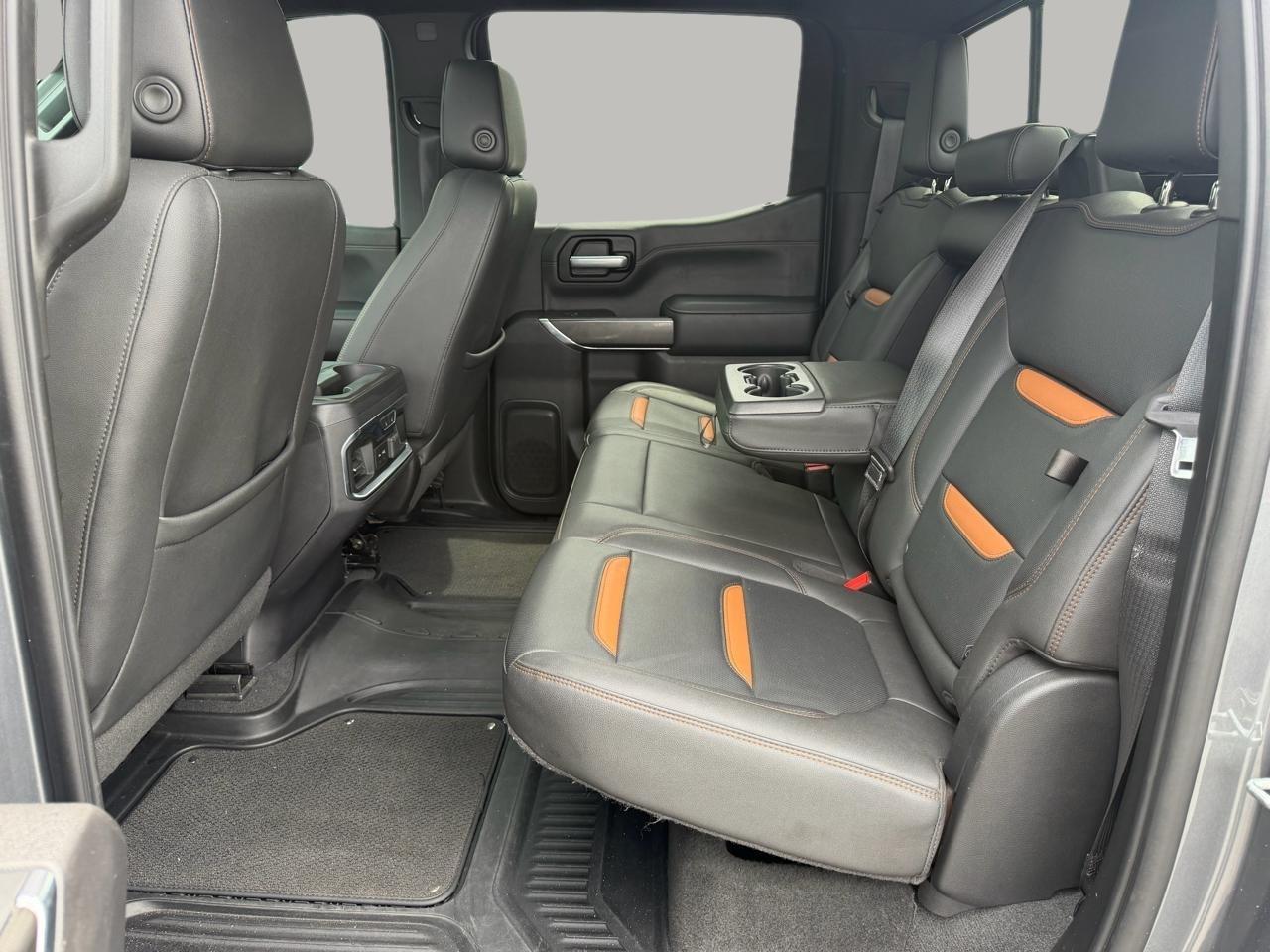 GMC Sierra 1500 AT4 Crew Cab Short Box 4WD 2021