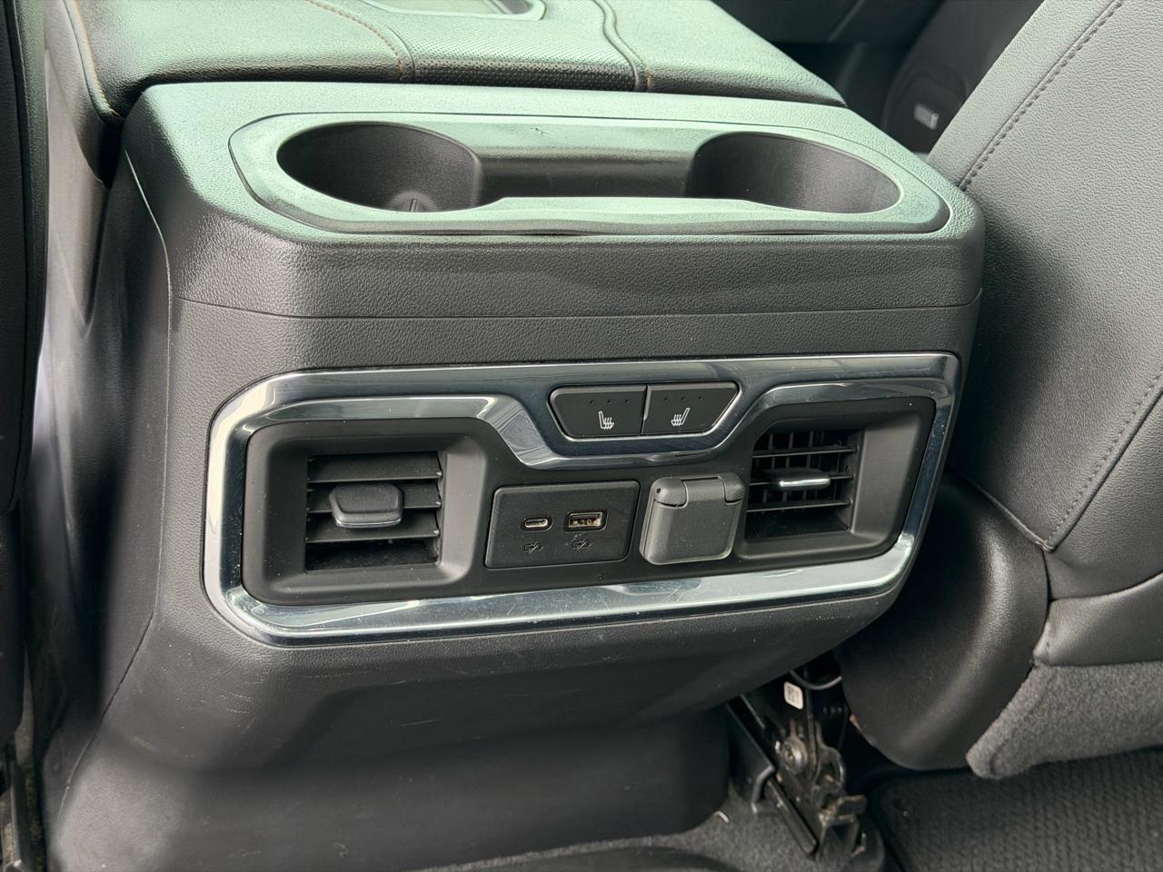 GMC Sierra 1500 AT4 Crew Cab Short Box 4WD 2021