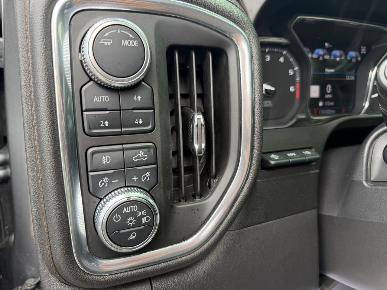 GMC Sierra 1500 AT4 Crew Cab Short Box 4WD 2021