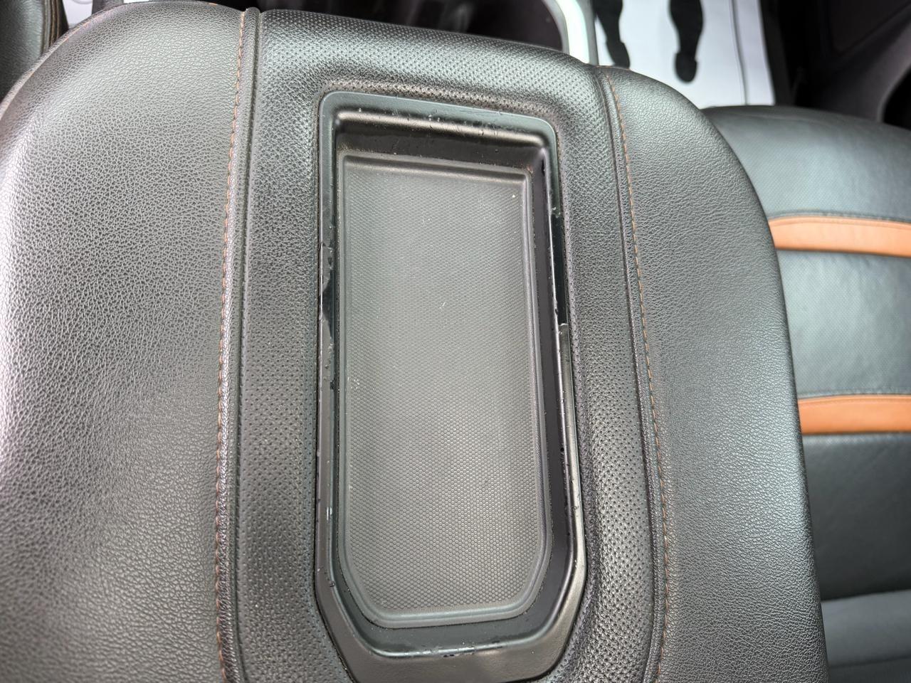 GMC Sierra 1500 AT4 Crew Cab Short Box 4WD 2021