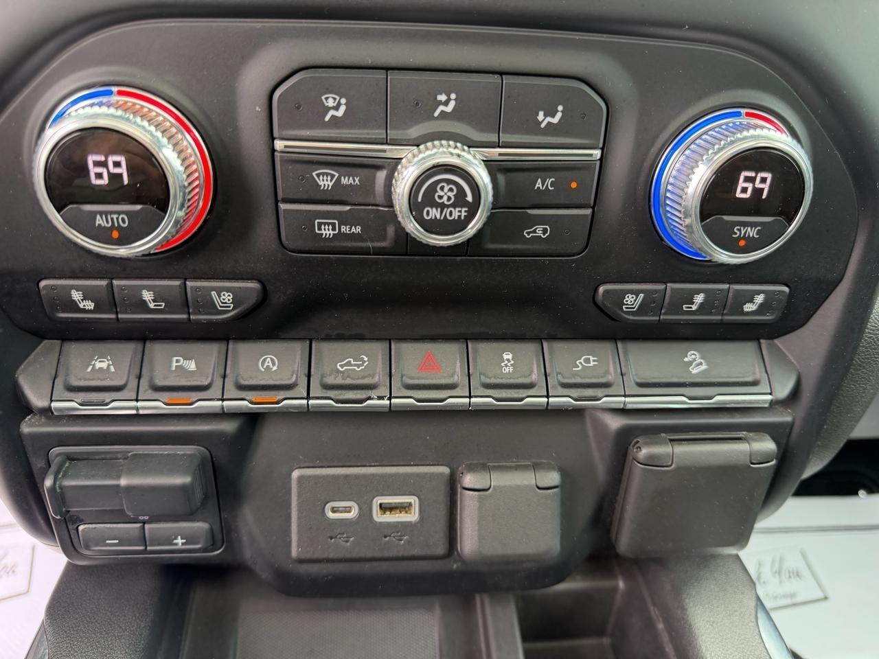 GMC Sierra 1500 AT4 Crew Cab Short Box 4WD 2021