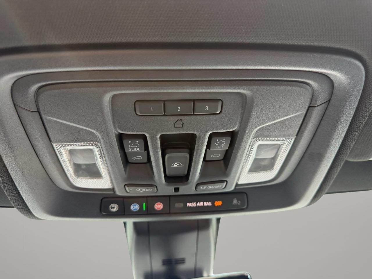 GMC Sierra 1500 AT4 Crew Cab Short Box 4WD 2021